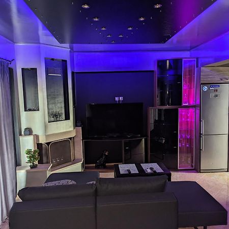 Modern Quiet Luxury Apartment Patra Экстерьер фото